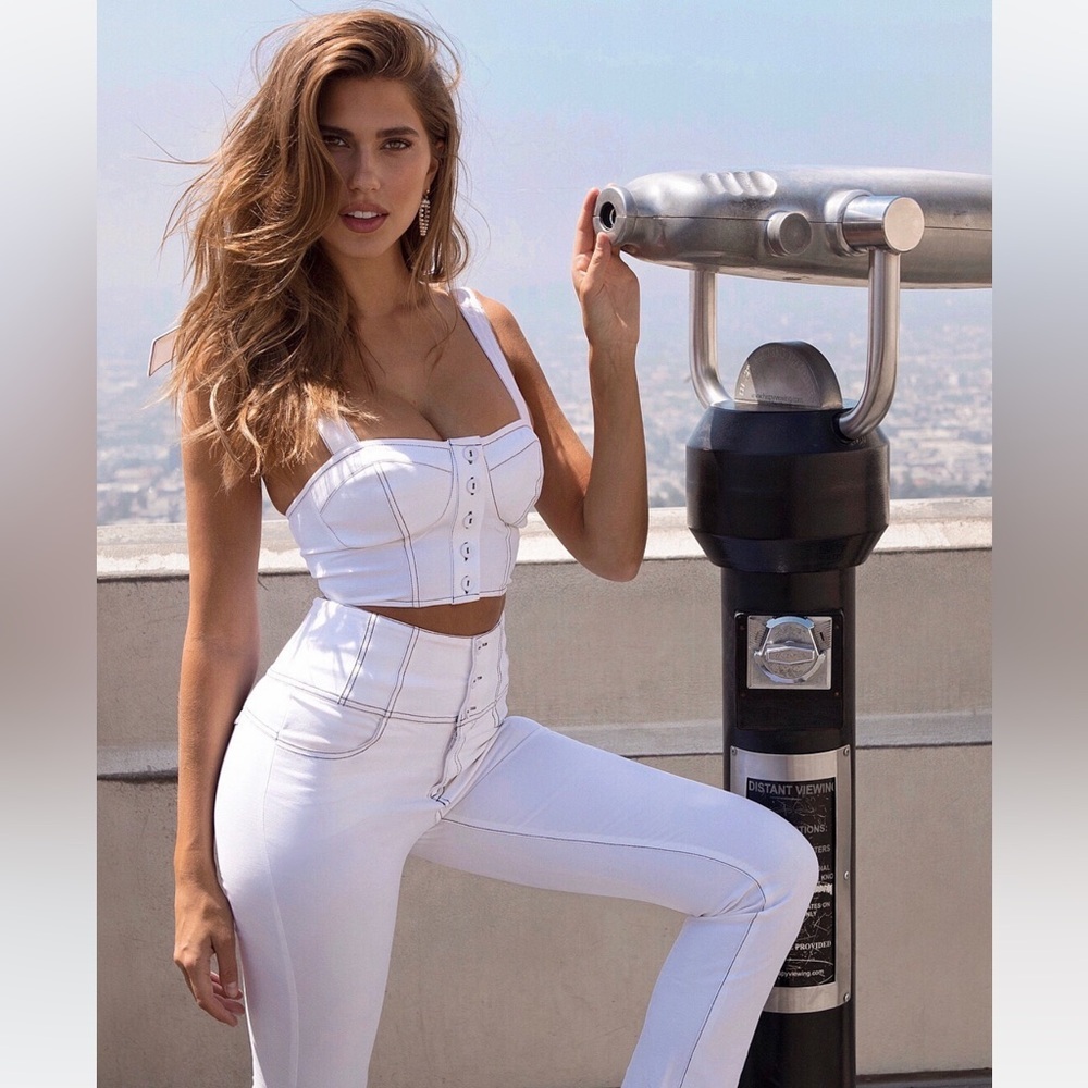 🔥BNWT 2 PC BEBE Stylish White Two-Piece Denim Set